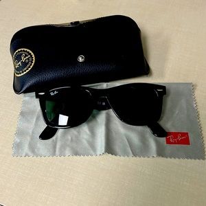 Ray-Ban New Wayfarer sunglasses, never been worn, original cloth and case